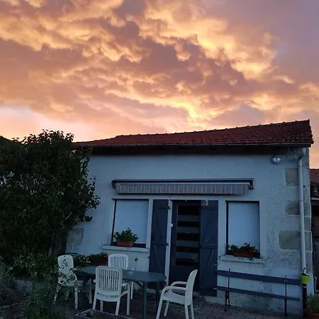 Les Souchottes, Charmante Maisonnette